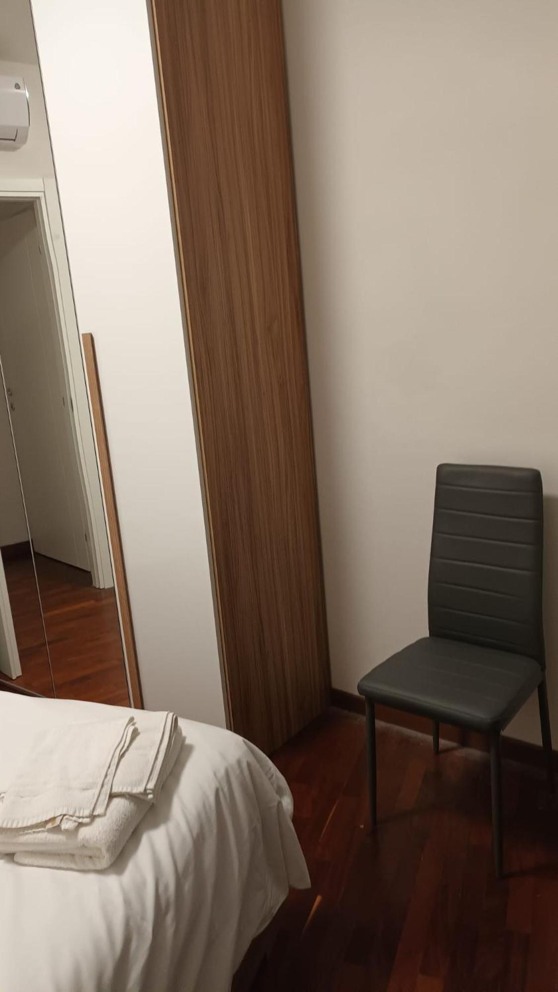 리보르노 Casa N 1 Con Parcheggio Privato E Colonnina Ricarica 아파트 외부 사진